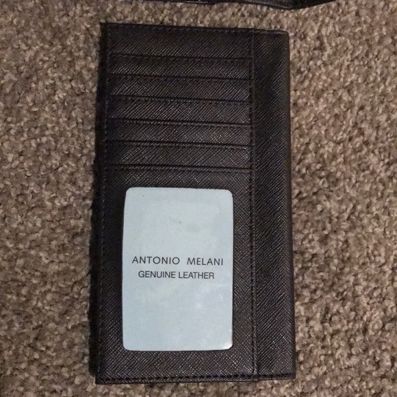 Wallets - Picture 3 of 8